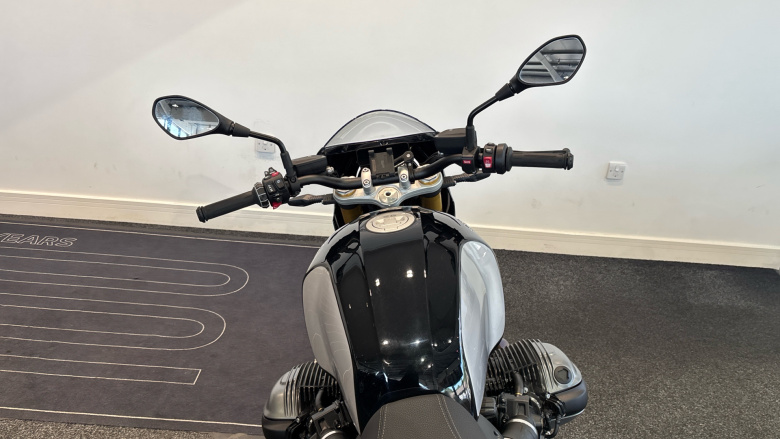 24MY BMW R12 Ninet